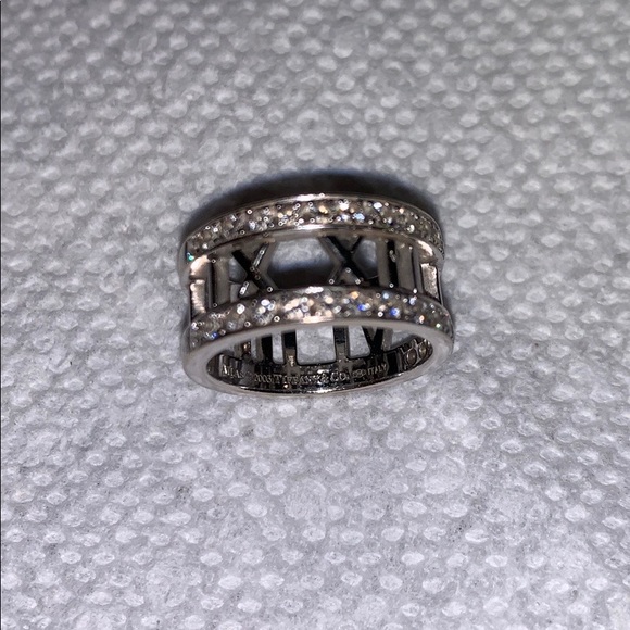 Tiffany & co 18k white gold ring 5.5 - Picture 3 of 8